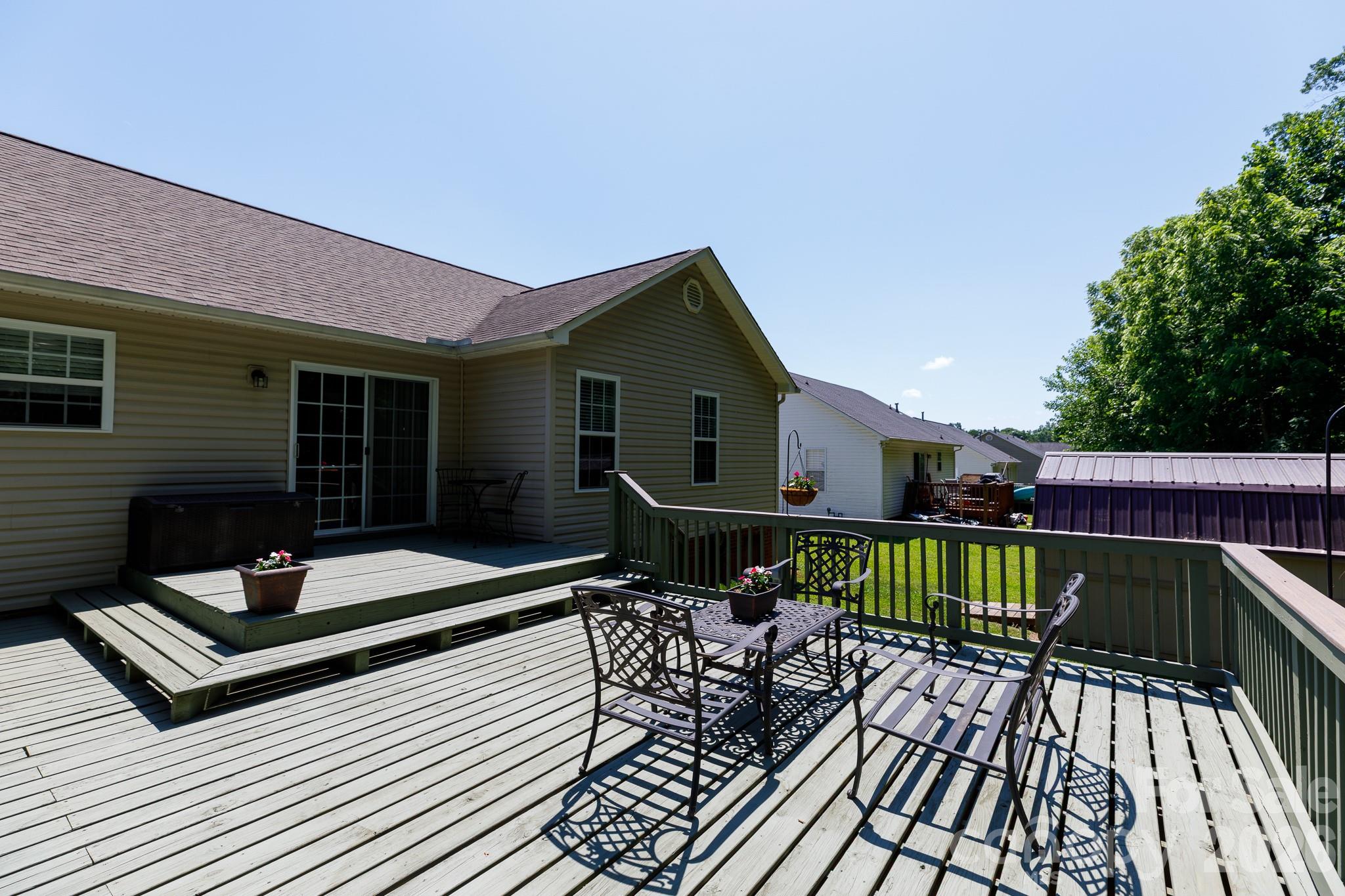 2312 Nuthatch Drive Property Photo 27