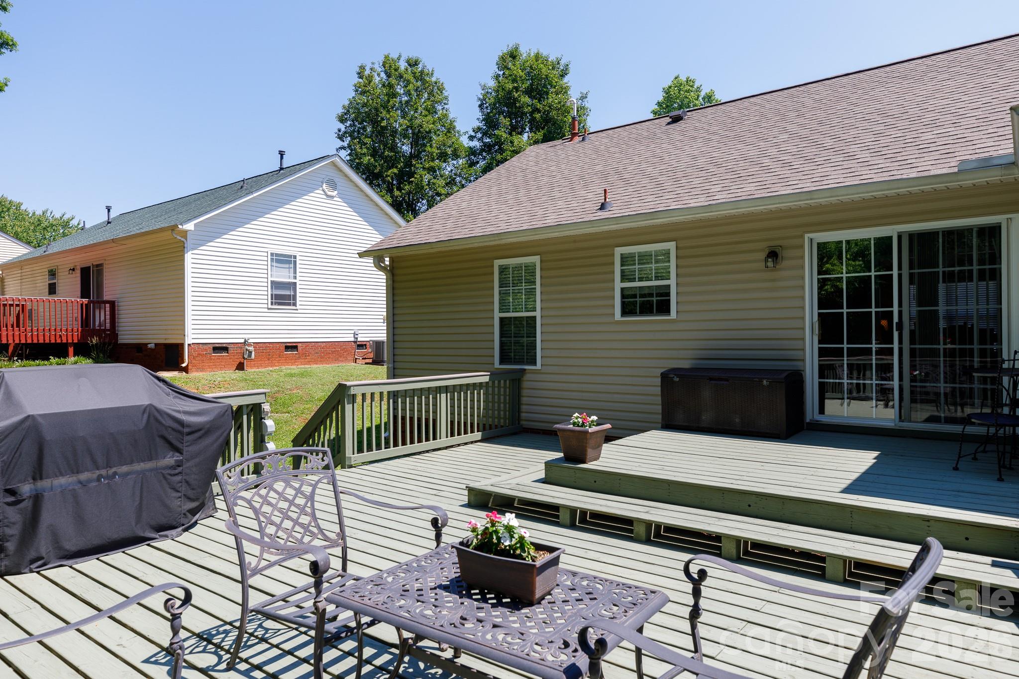 2312 Nuthatch Drive Property Photo 28