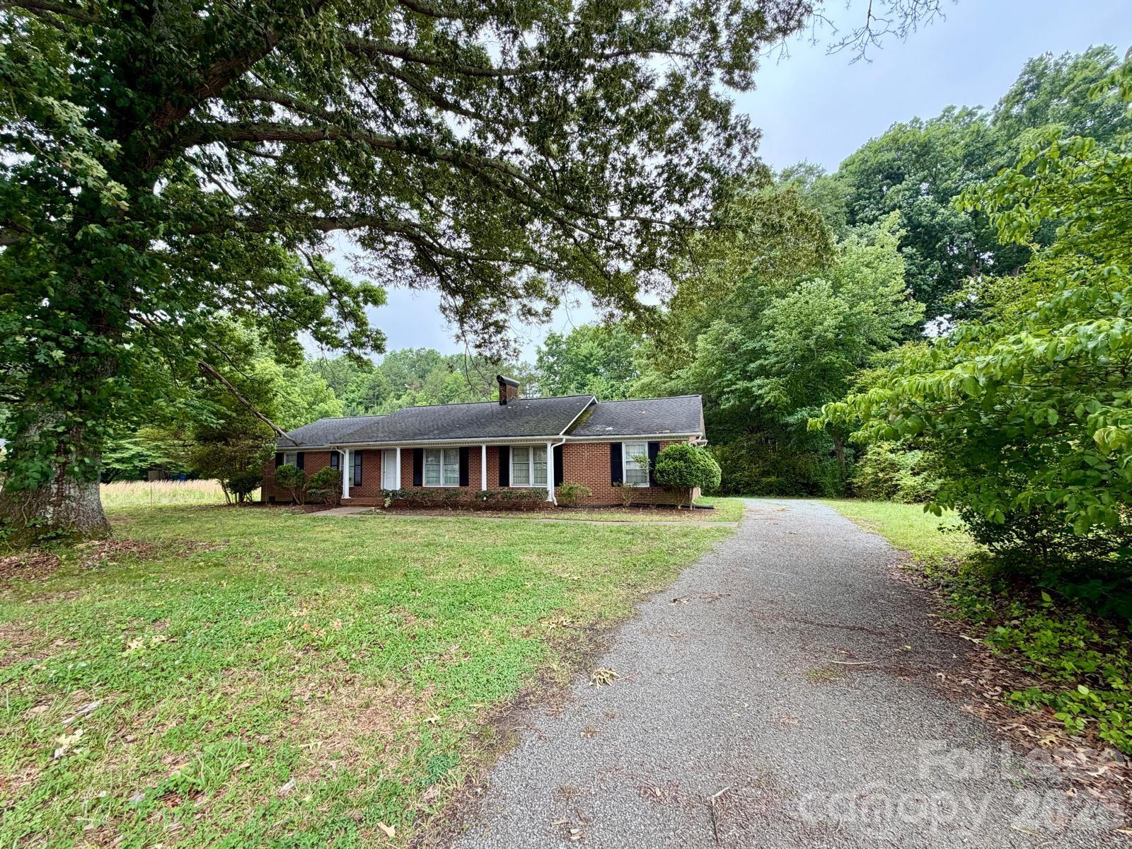 3720 S Providence Road Property Photo 2