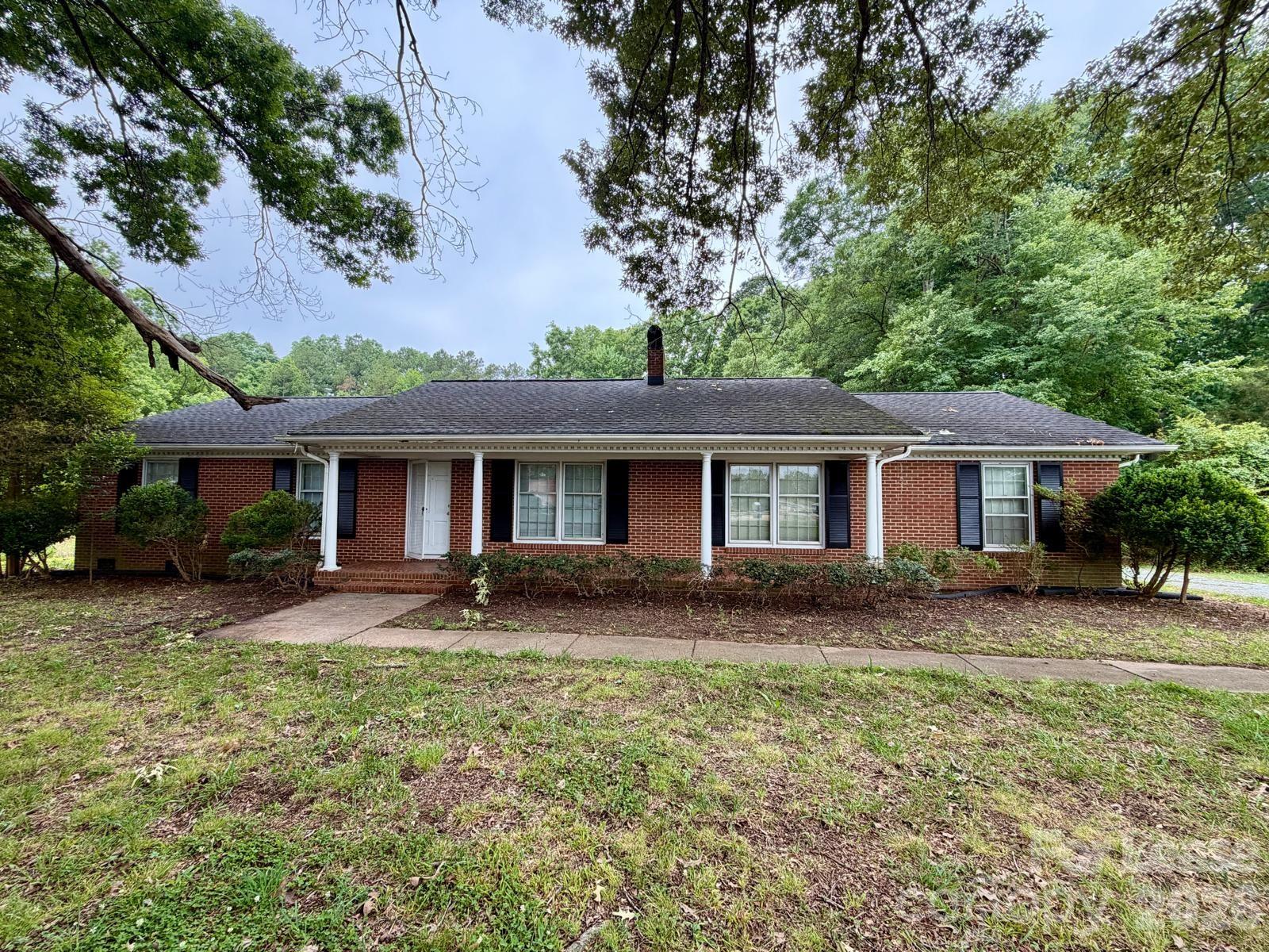 3720 S Providence Road Property Photo 3