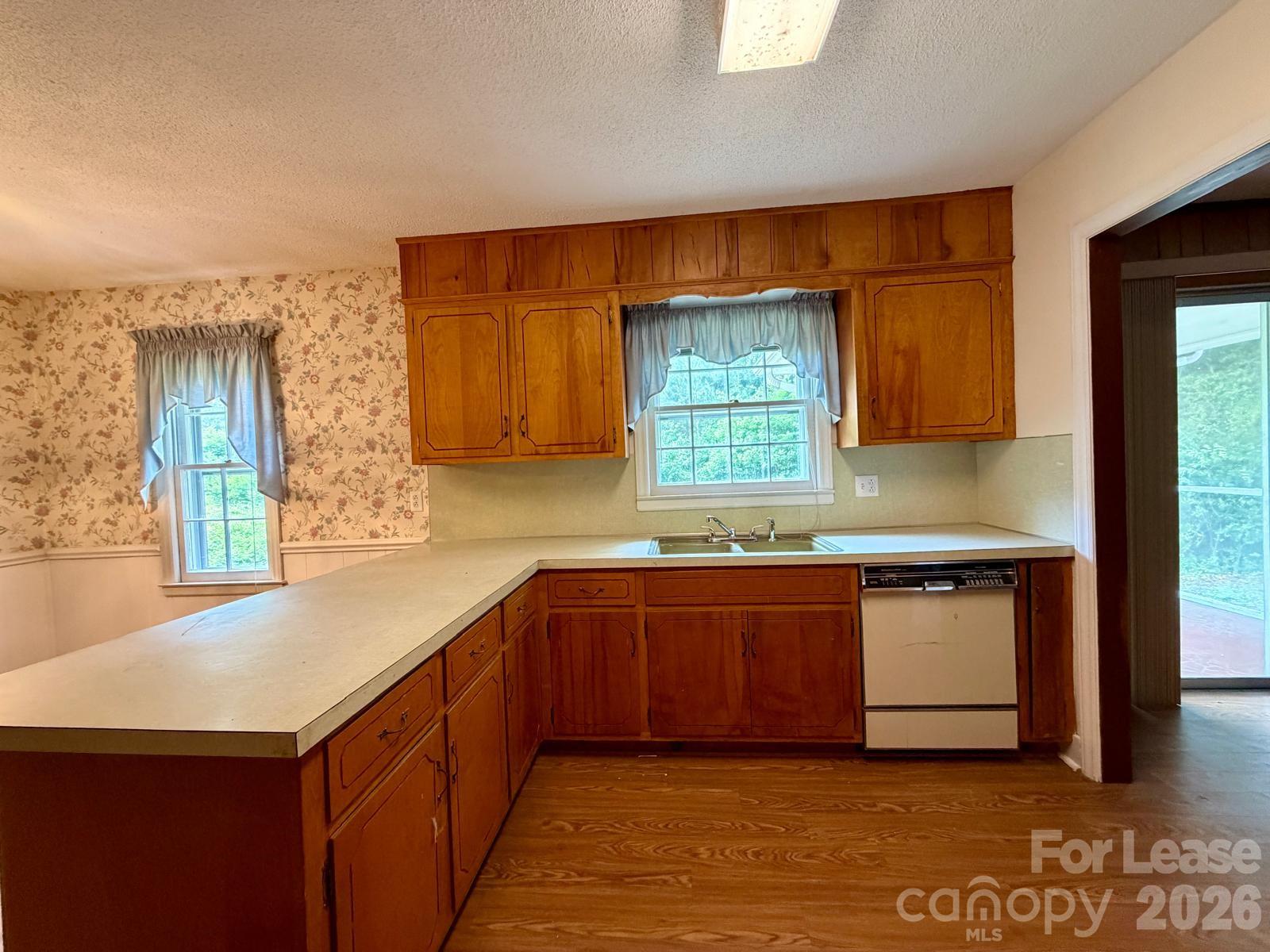3720 S Providence Road Property Photo 7