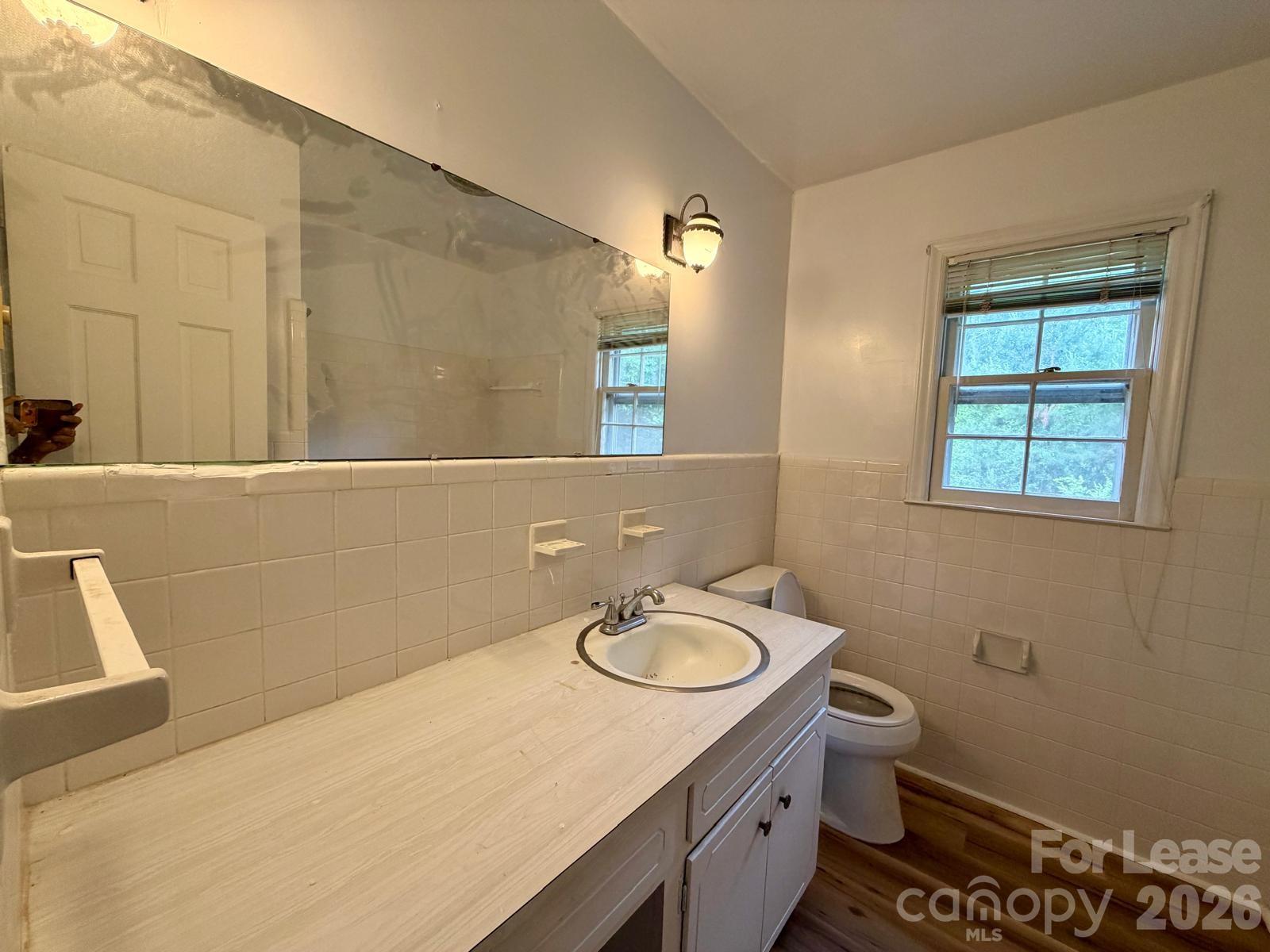 3720 S Providence Road Property Photo 14
