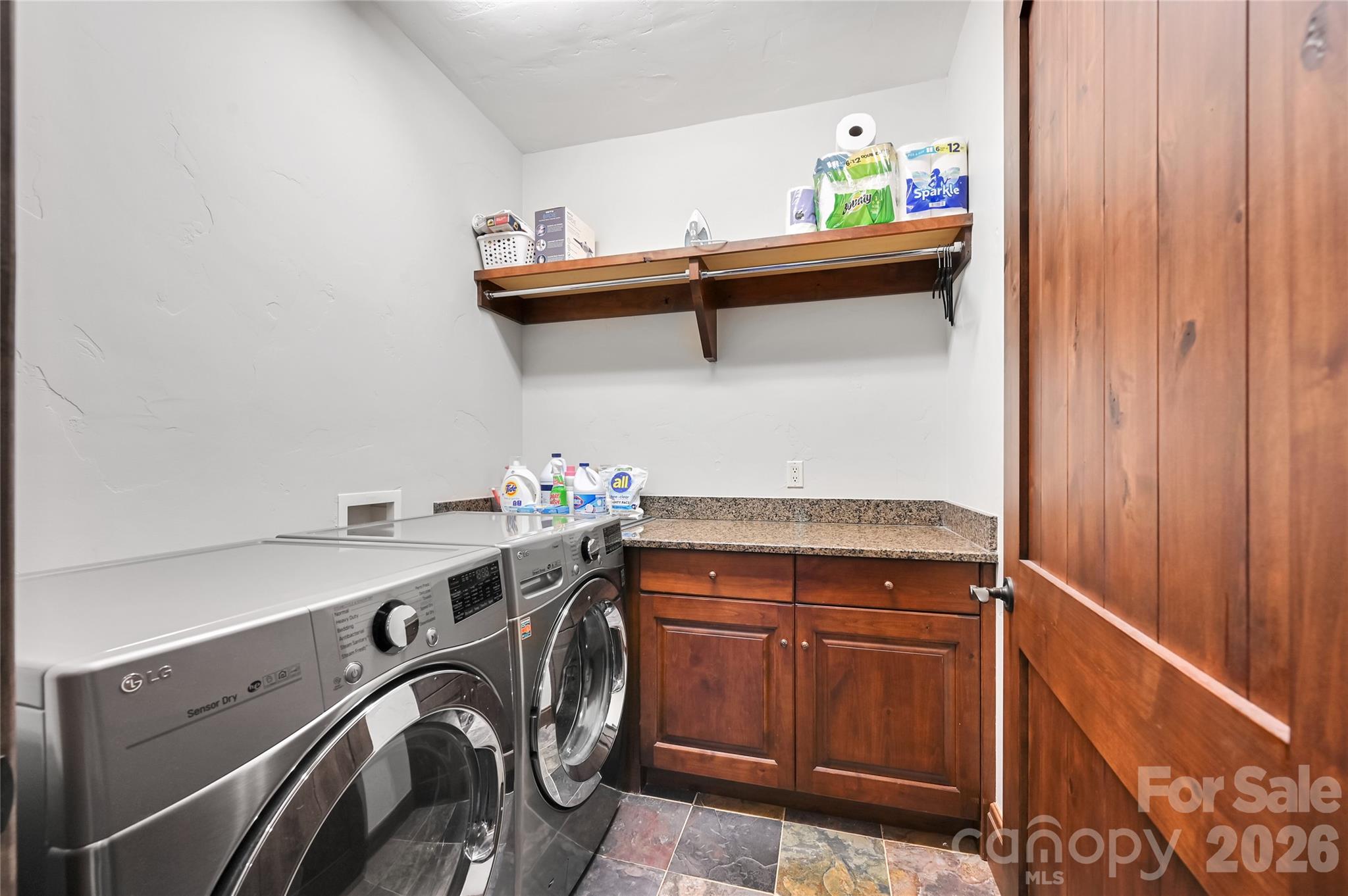 14 Foxbridge Way 34a Property Photo 15