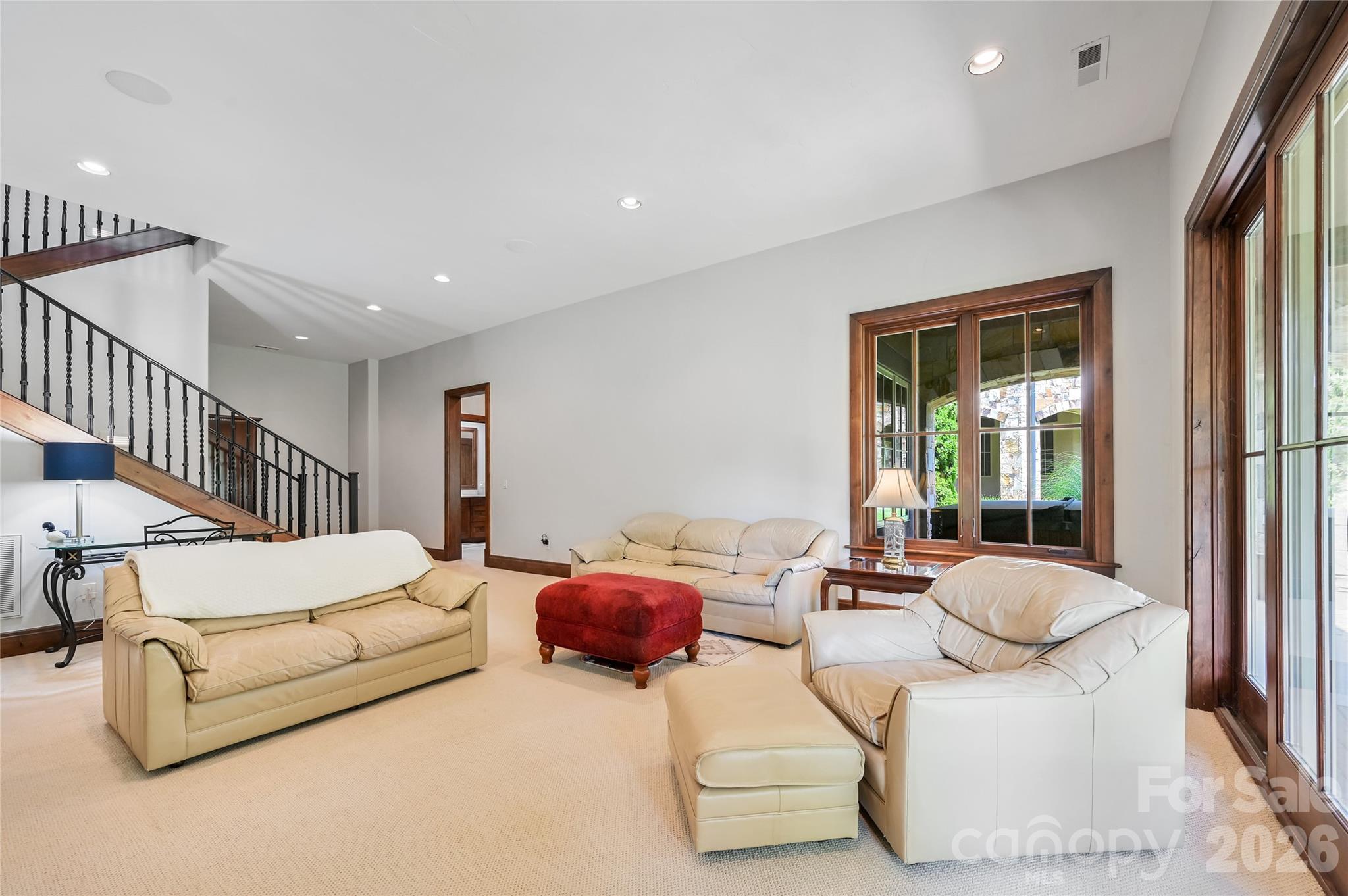 14 Foxbridge Way 34a Property Photo 18