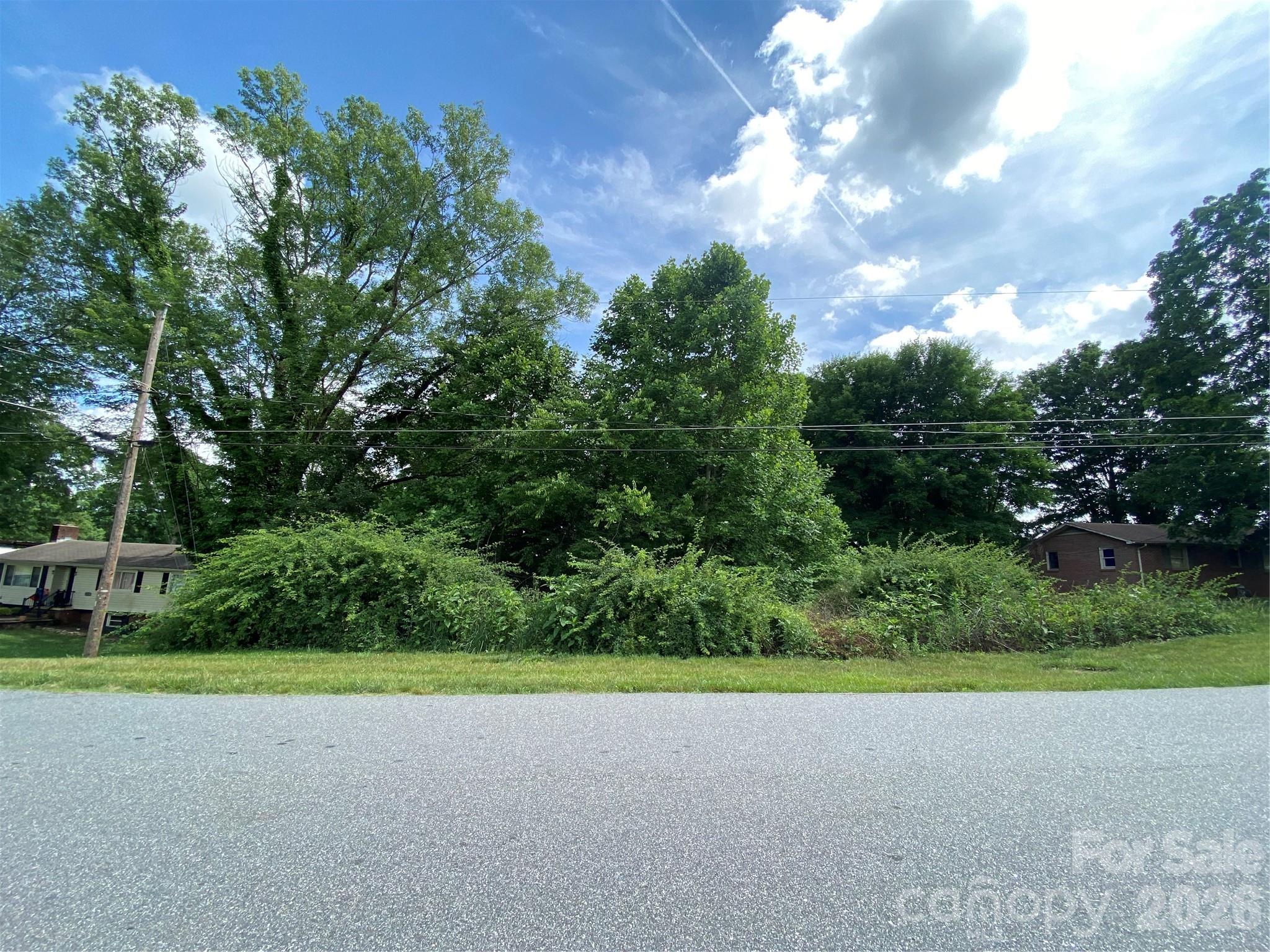 2061 Colonial Lane 17/e Property Photo 1