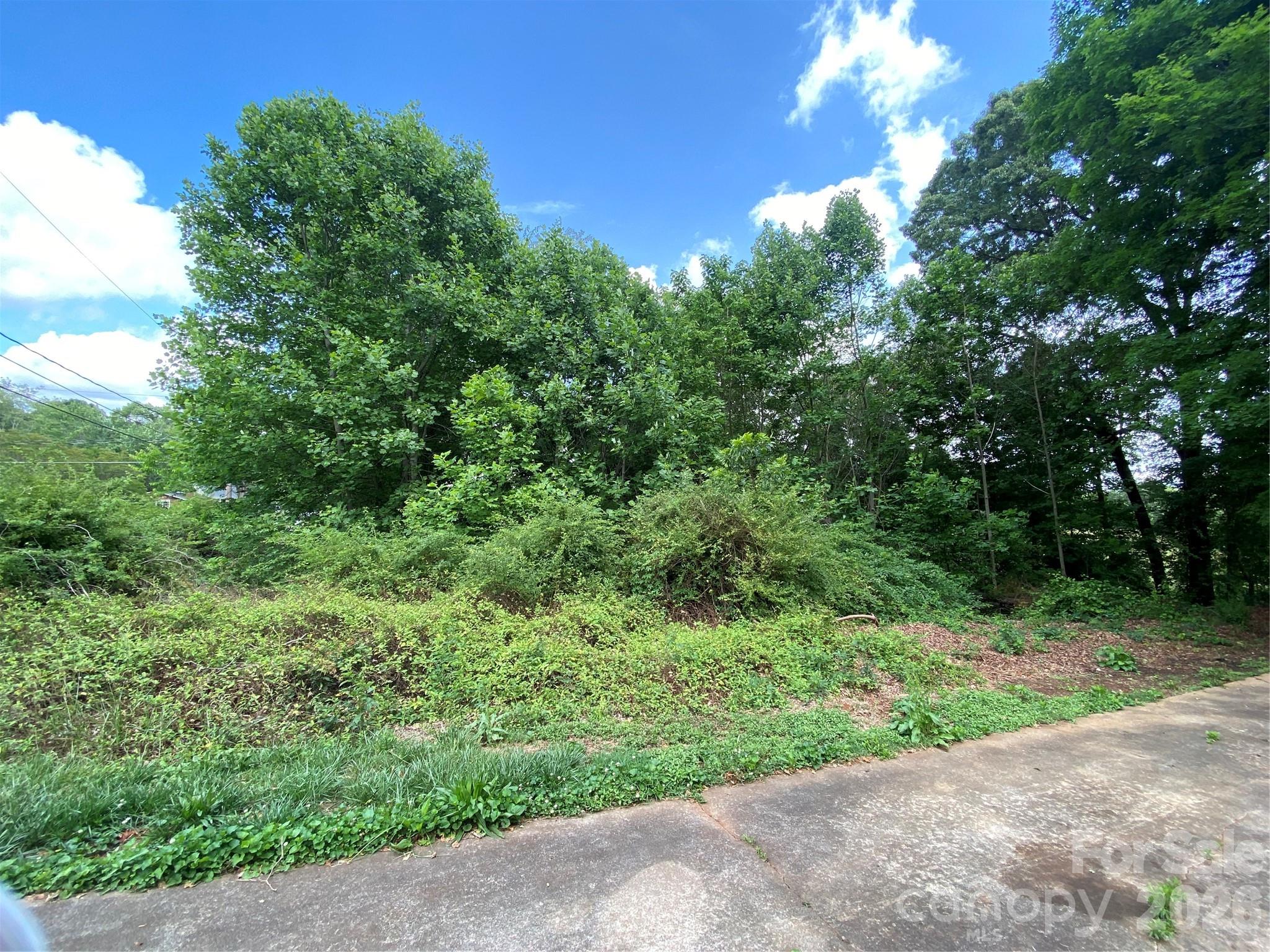 2061 Colonial Lane 17/e Property Photo 4