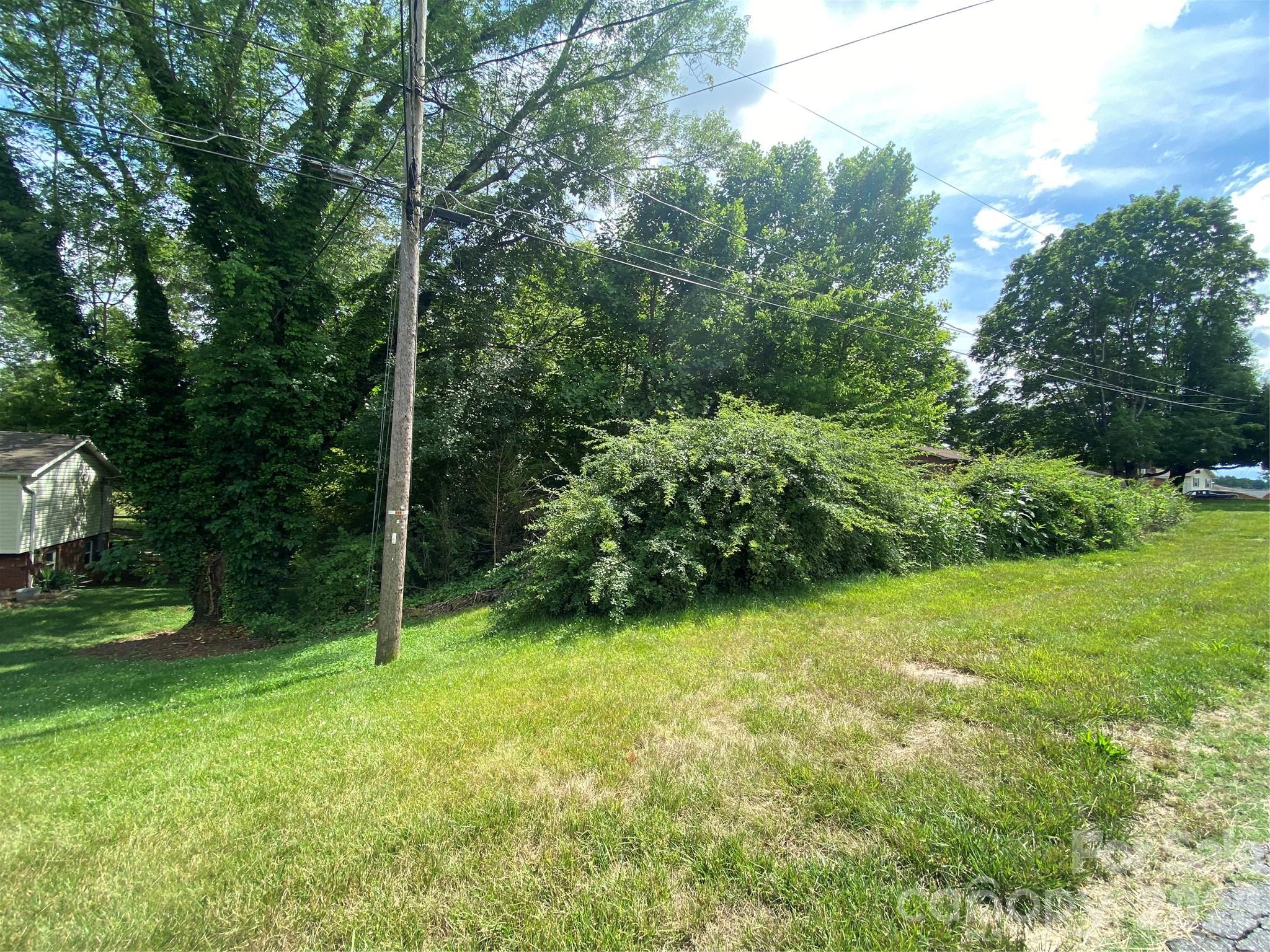 2061 Colonial Lane 17/e Property Photo 8