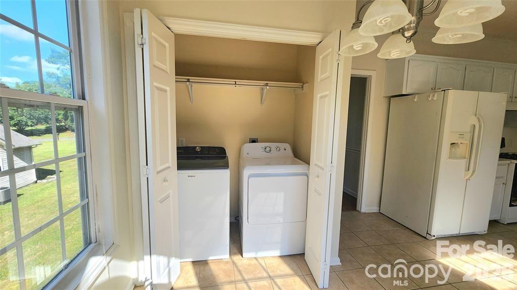 1066 Tremont Avenue Property Photo 8
