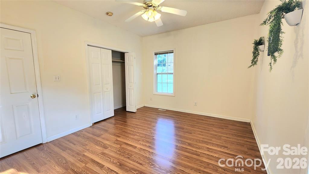 1066 Tremont Avenue Property Photo 10