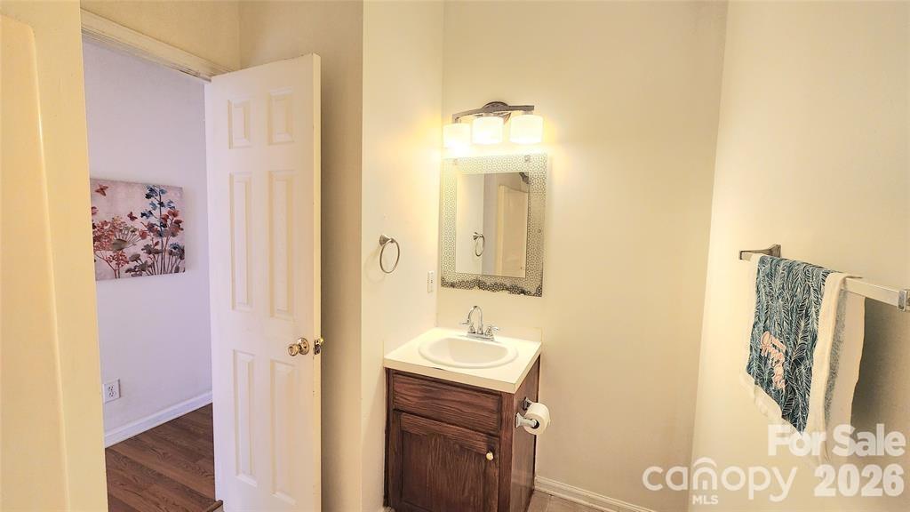 1066 Tremont Avenue Property Photo 17
