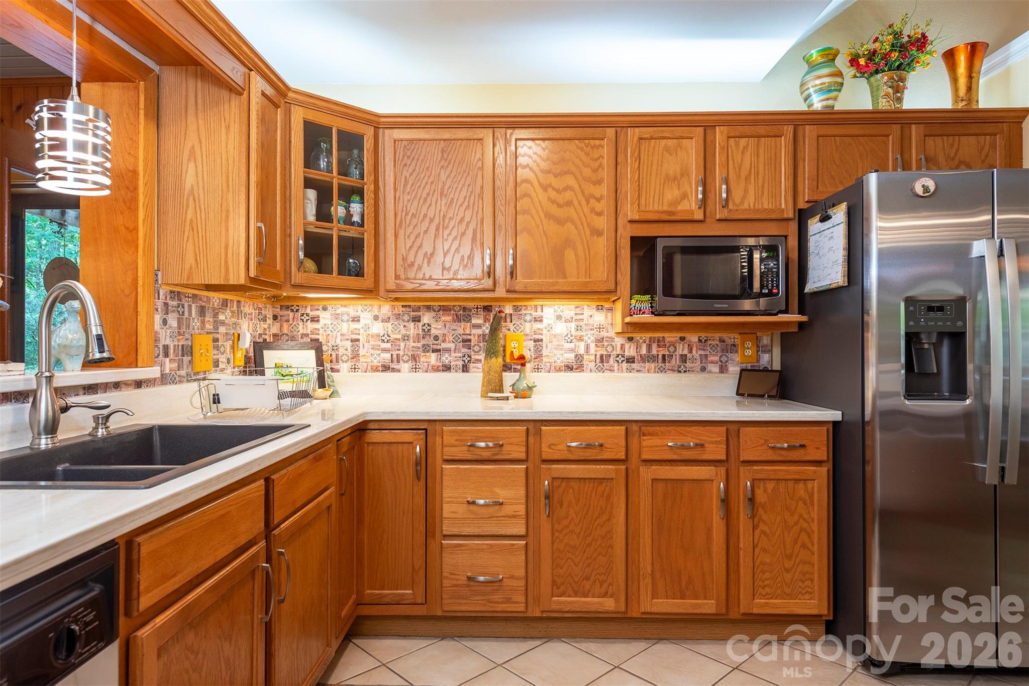 132 Rumbling Bald Road Property Photo 7