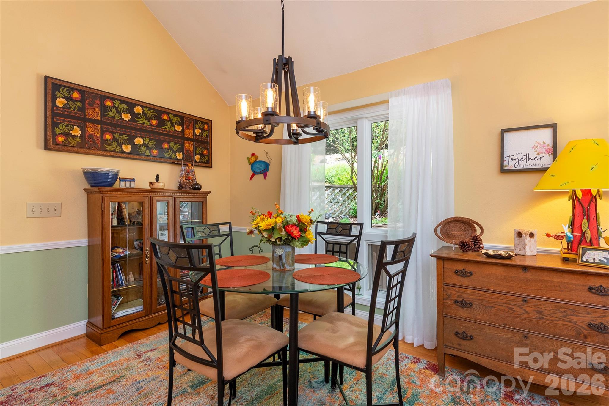 132 Rumbling Bald Road Property Photo 10
