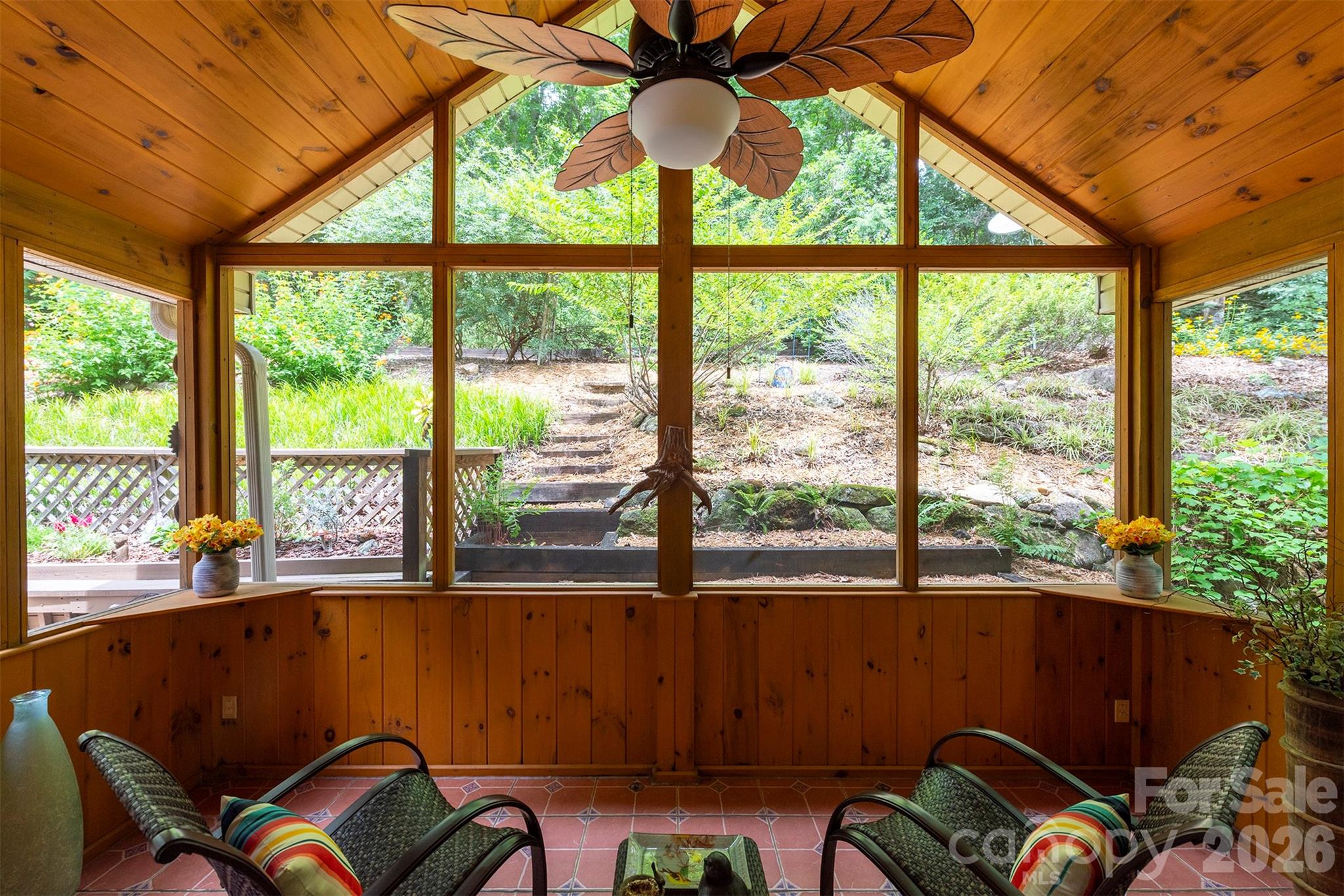 132 Rumbling Bald Road Property Photo 13