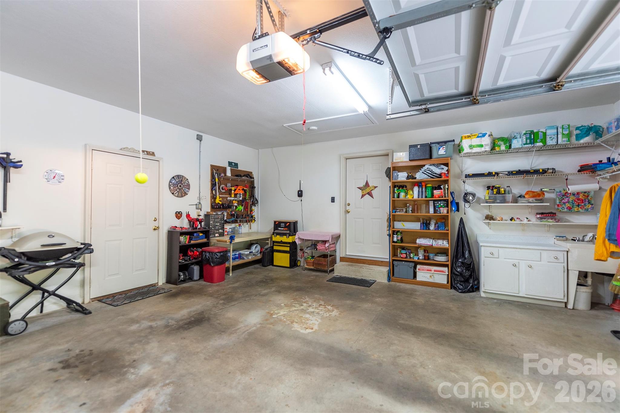 132 Rumbling Bald Road Property Photo 23