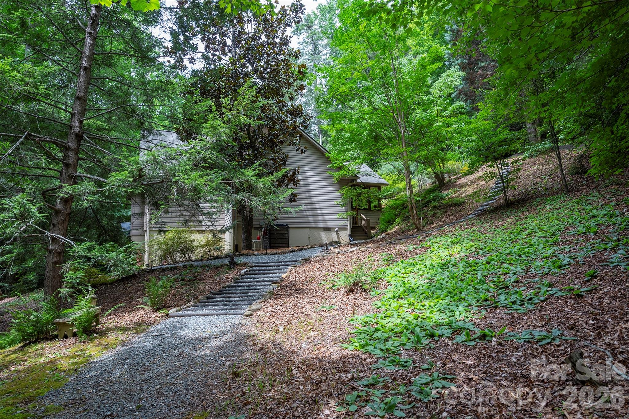132 Rumbling Bald Road Property Photo 32