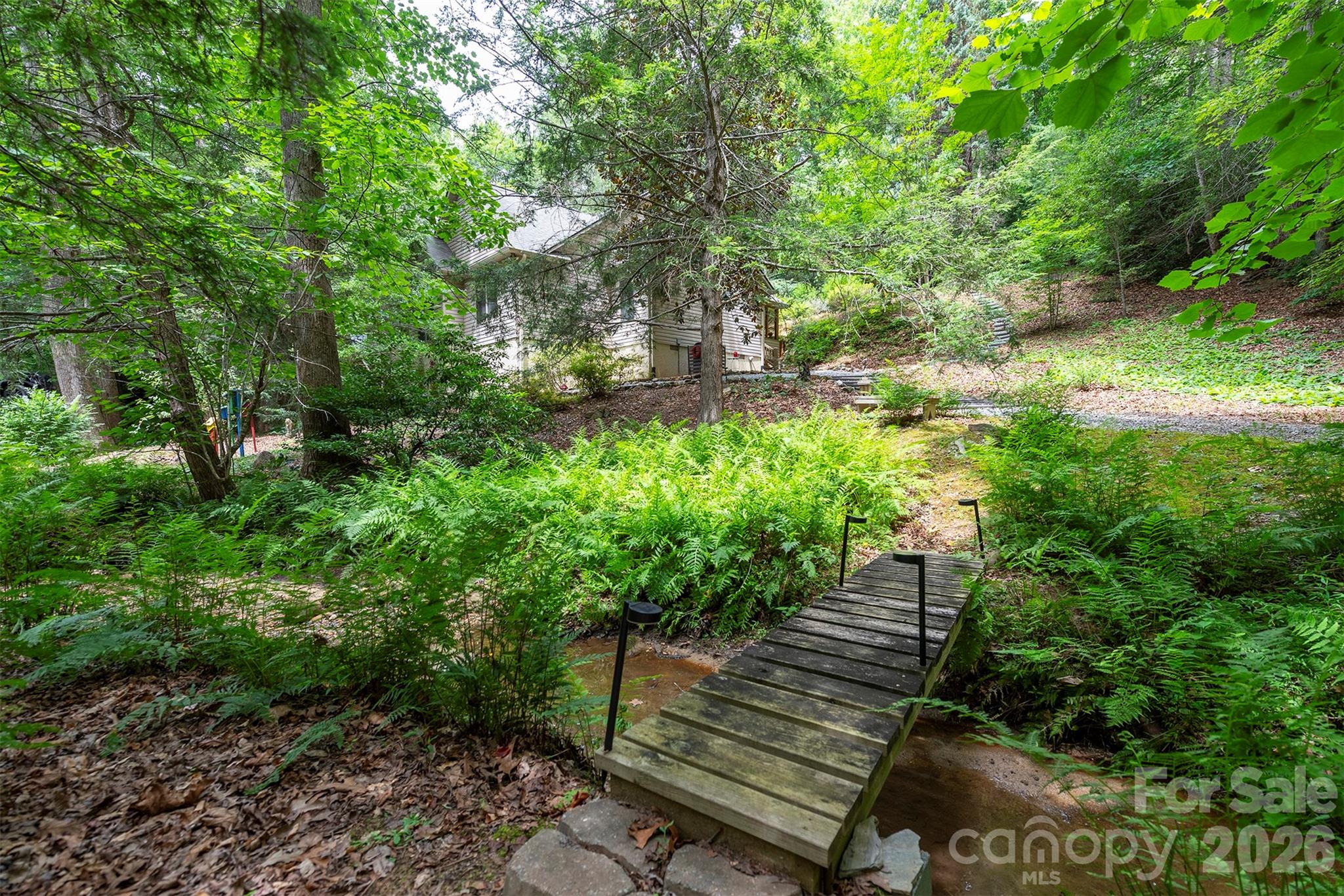132 Rumbling Bald Road Property Photo 35