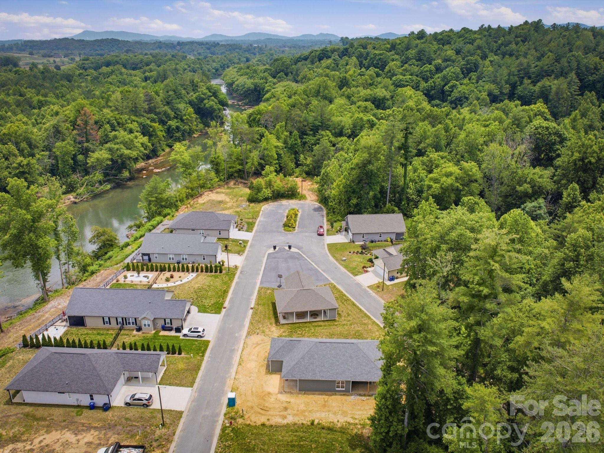 212 Eagle Landing 28 Property Photo 12