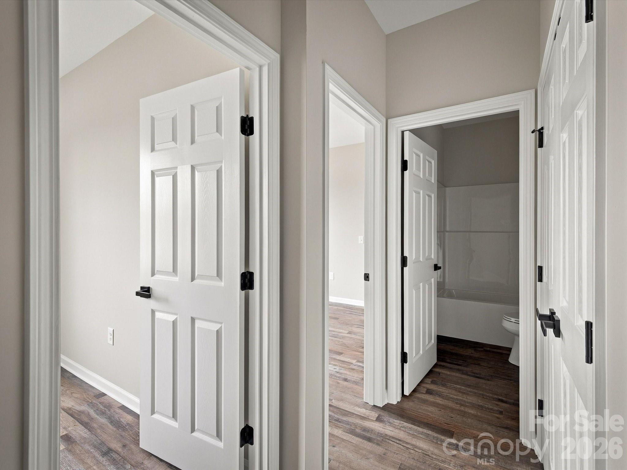 212 Eagle Landing 28 Property Photo 15