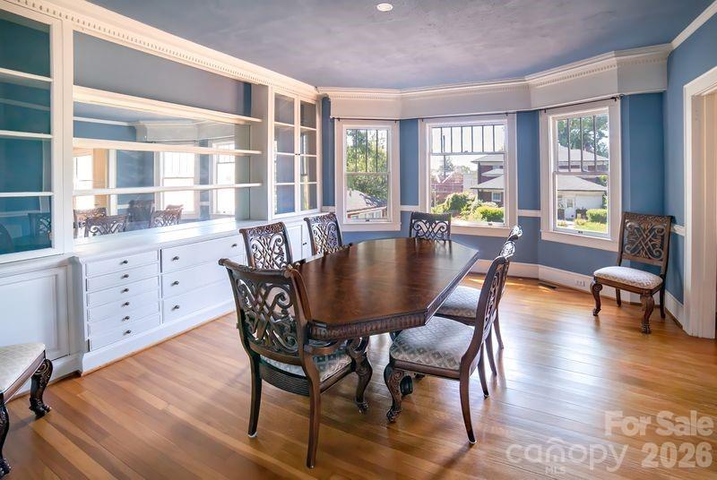 108 Beall Street Property Photo 8