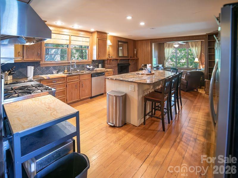 108 Beall Street Property Photo 9