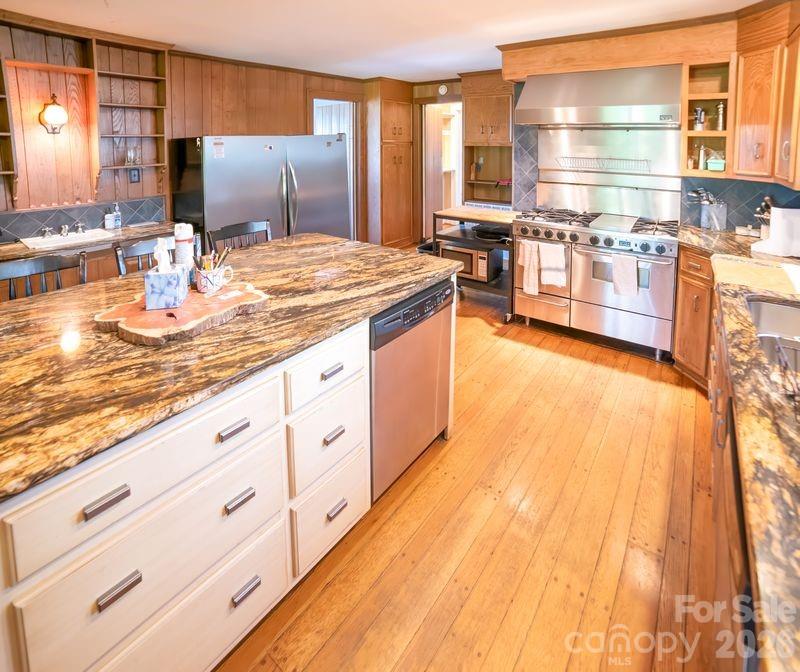 108 Beall Street Property Photo 11