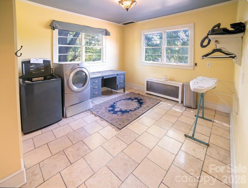 108 Beall Street Property Photo 16