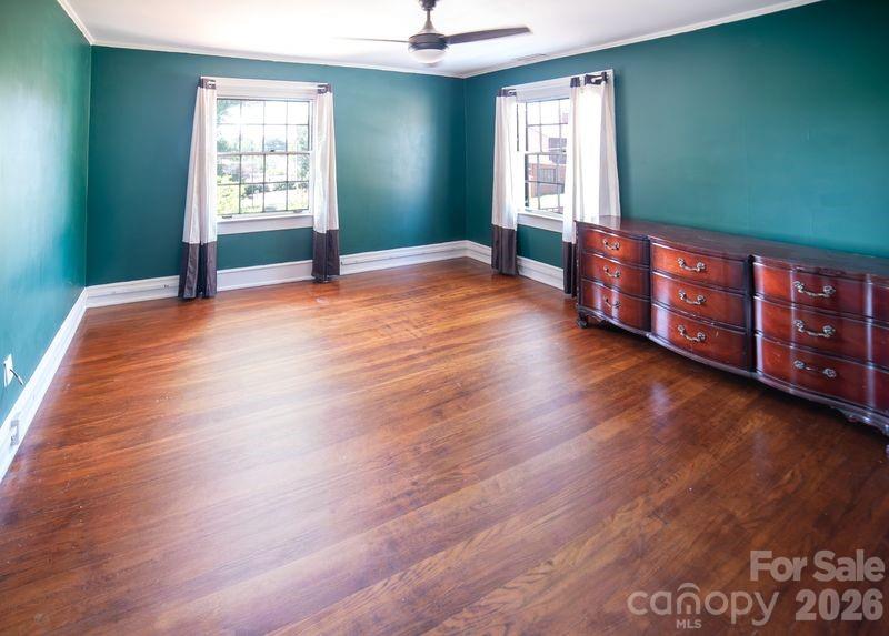108 Beall Street Property Photo 25