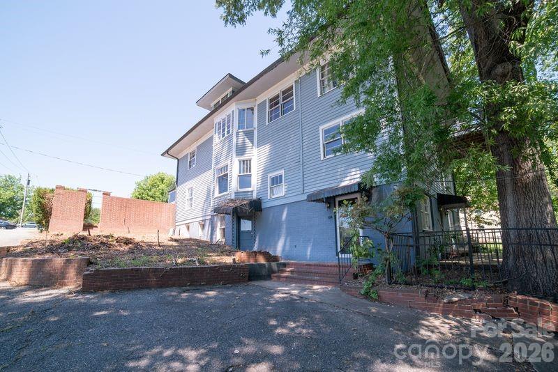 108 Beall Street Property Photo 41