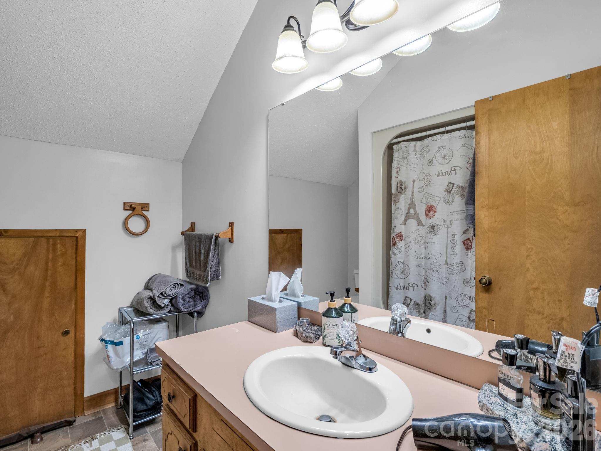 72 Mcentire Road Property Photo 39