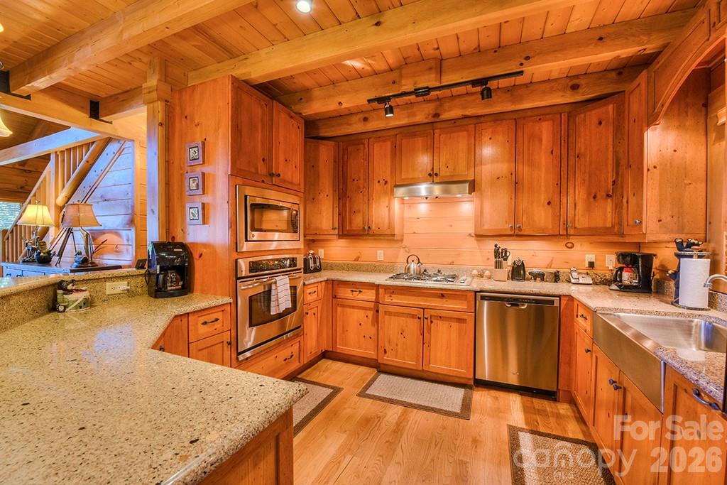 40 Adohi Trail Property Photo 8