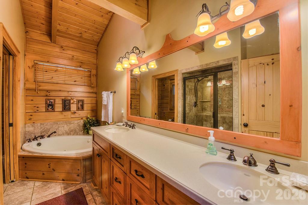40 Adohi Trail Property Photo 19