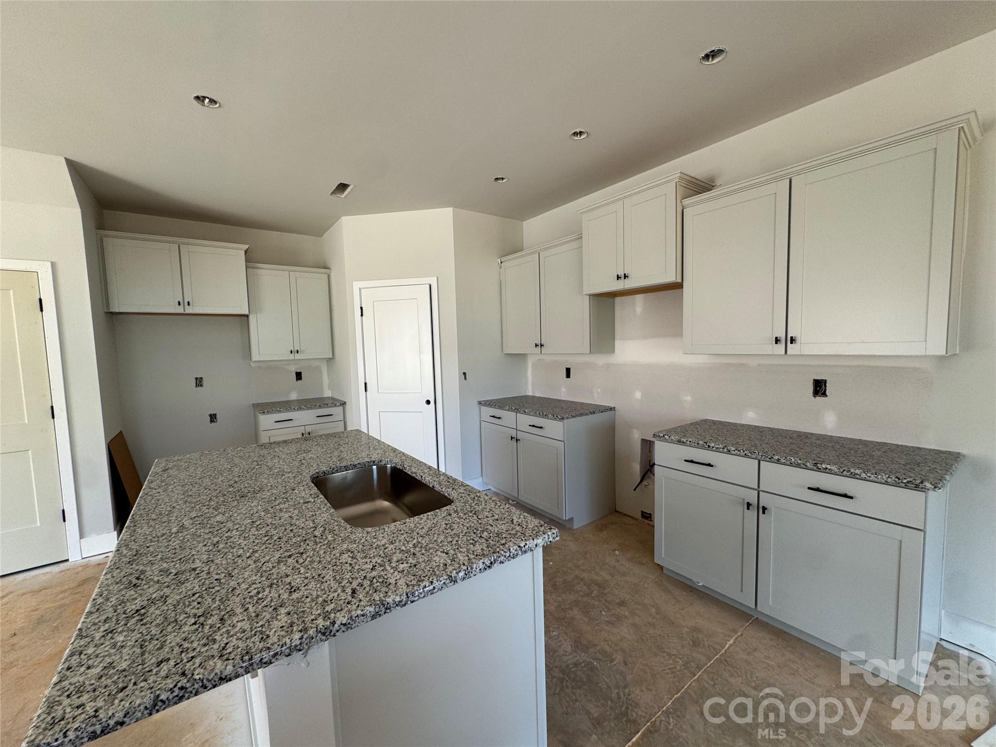 726 Longleaf Avenue 32 Property Photo 38