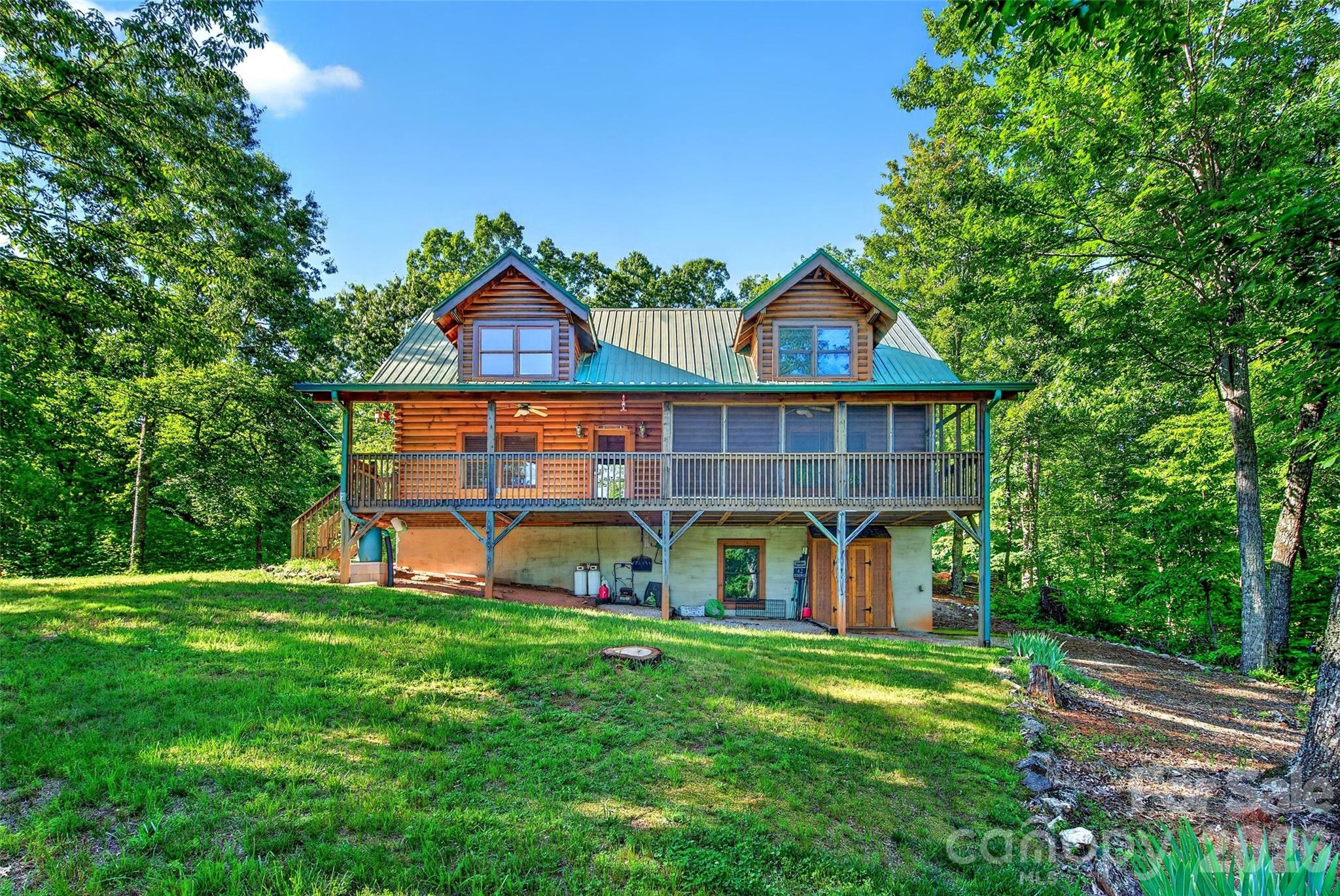 545 Mountain Crest Drive Property Photo 1