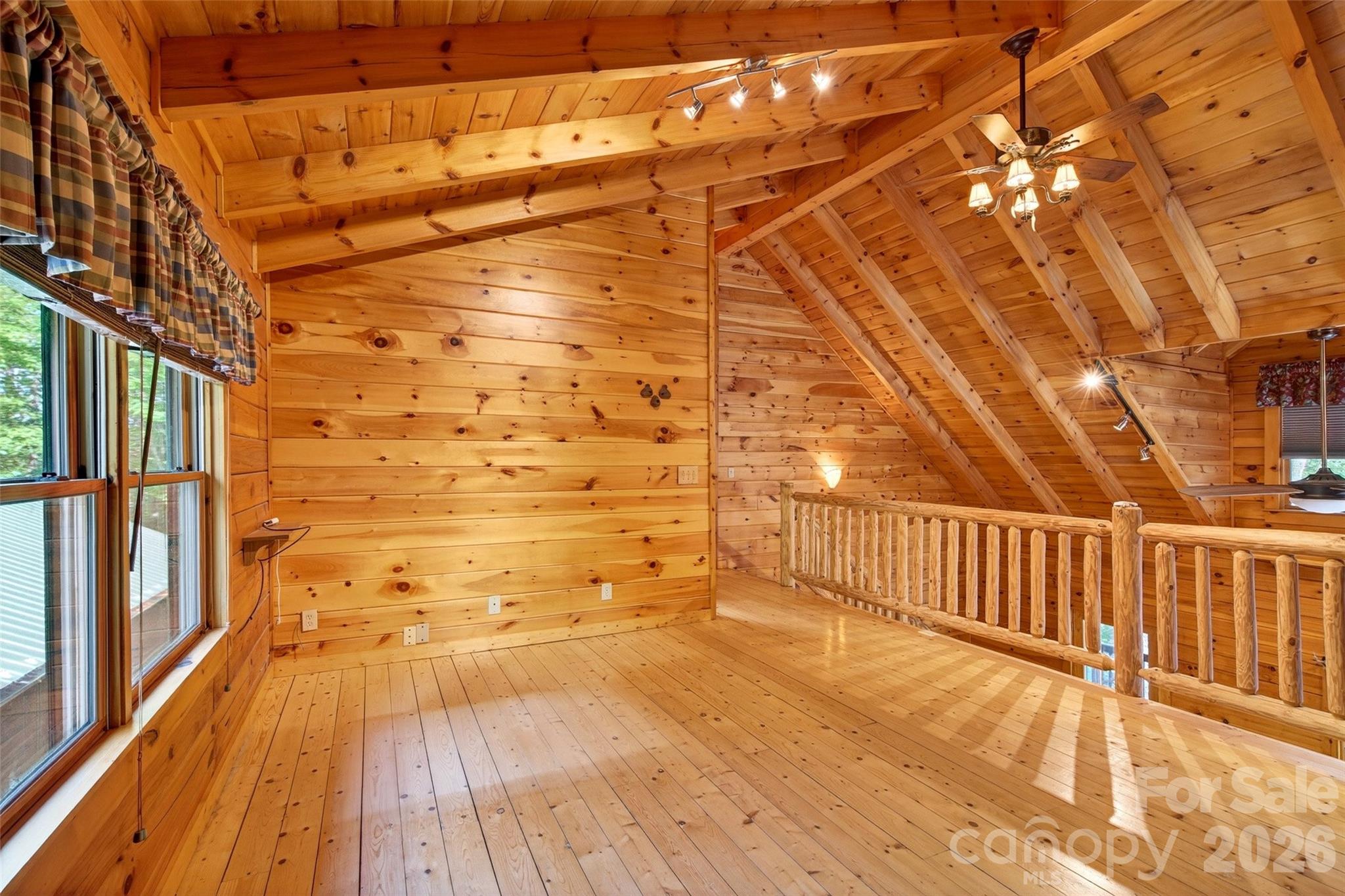 545 Mountain Crest Drive Property Photo 21