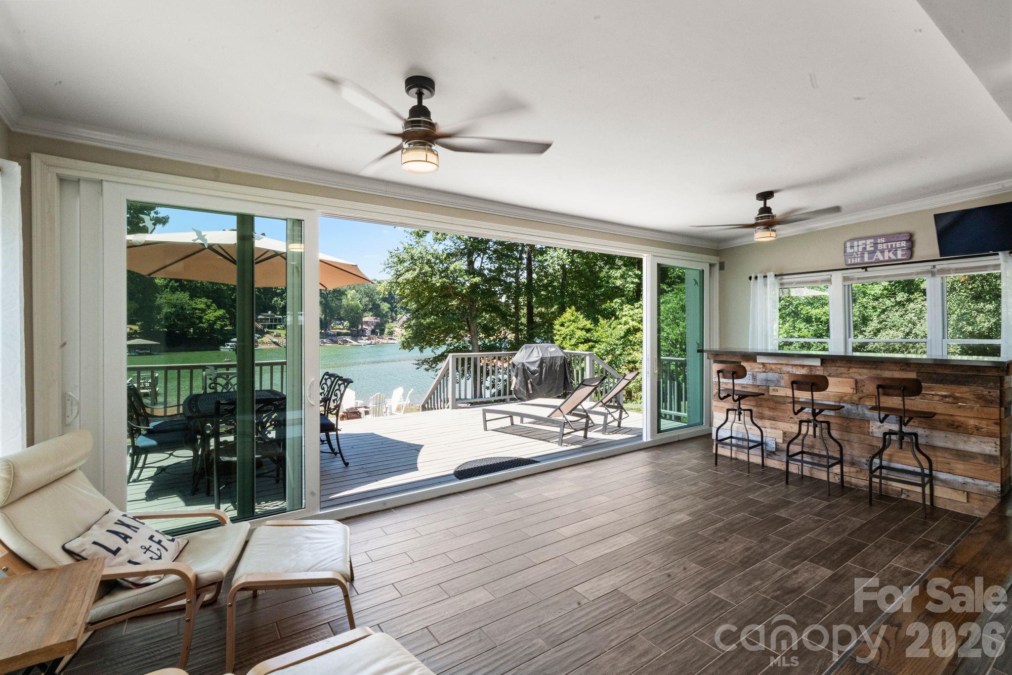 383 Sundown Road Property Photo 11
