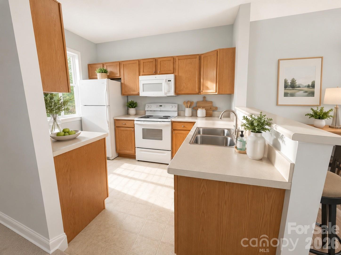 9813 Hyde Glen Court Property Photo 3