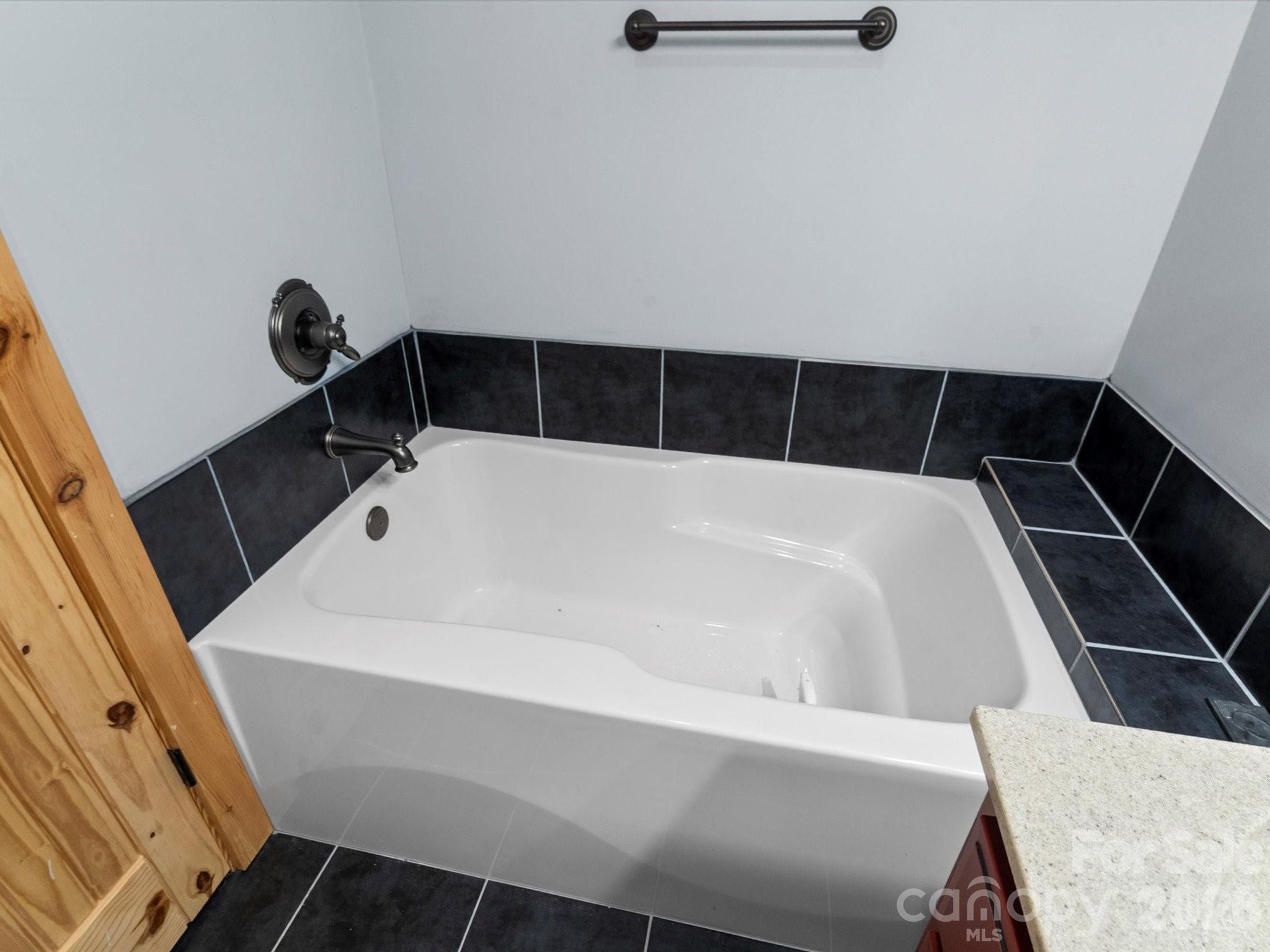 917 Otter Mountain Road Property Photo 24