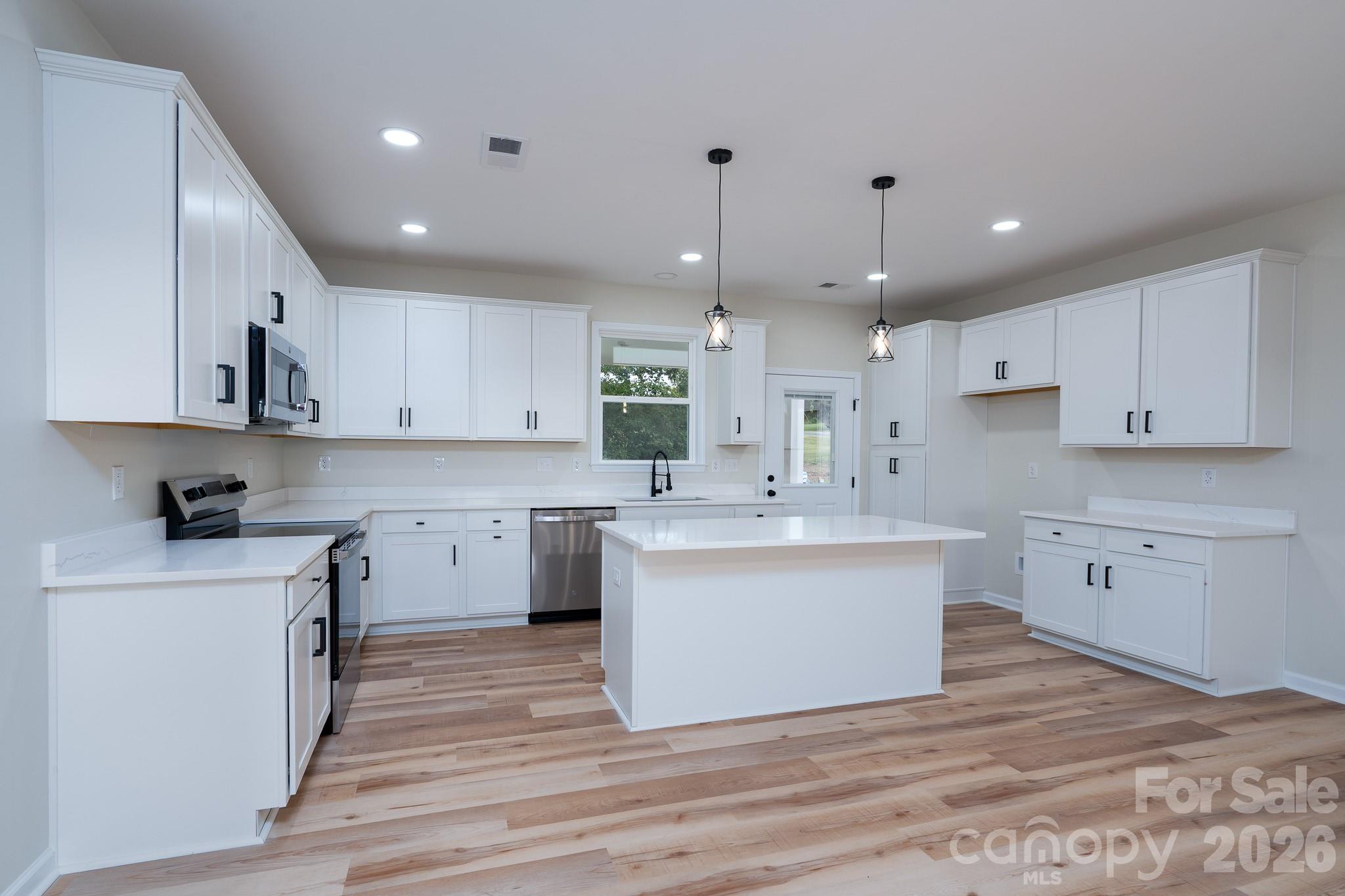 38068 Porter Road Property Photo 8