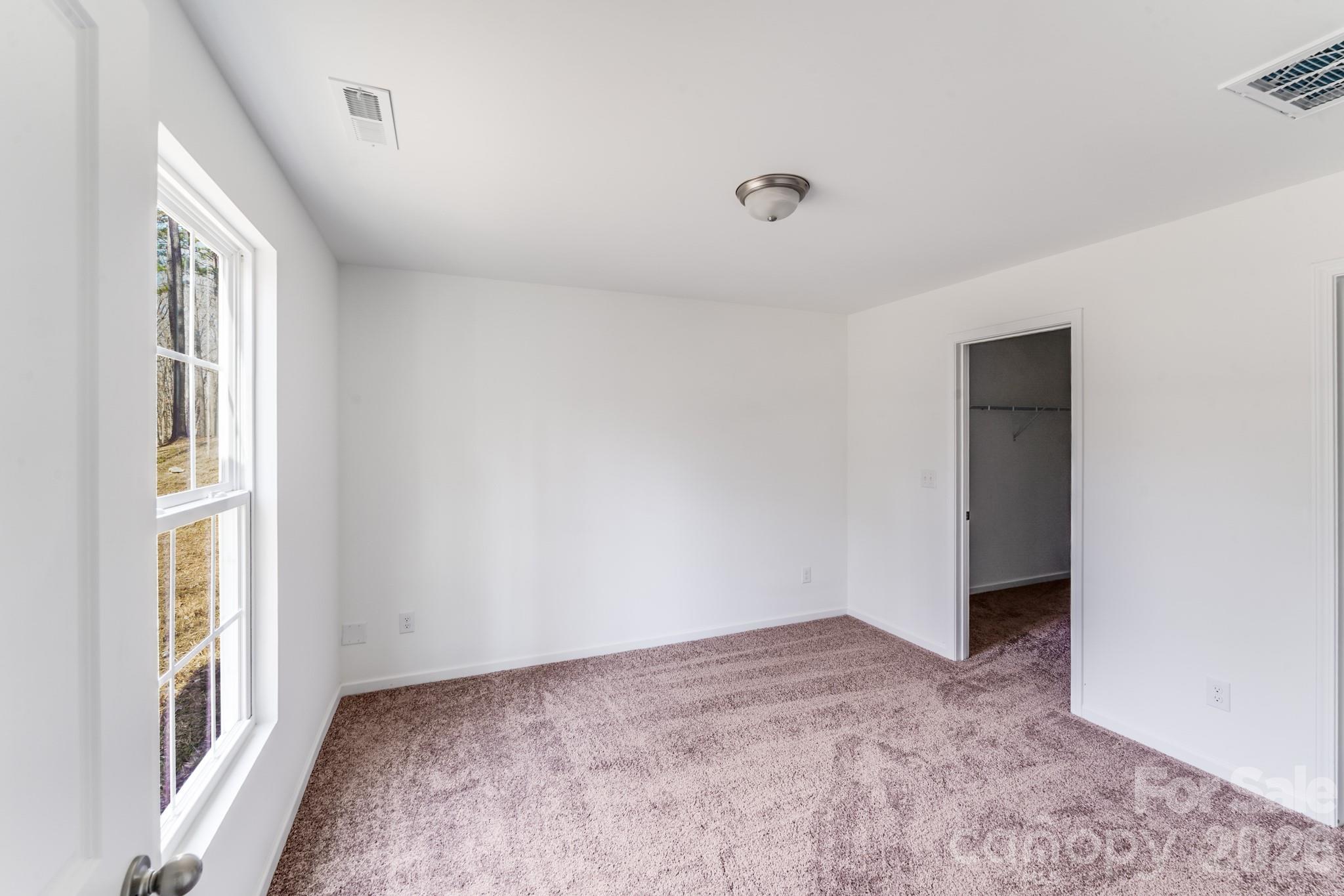 341 Buckelew Street Property Photo 3