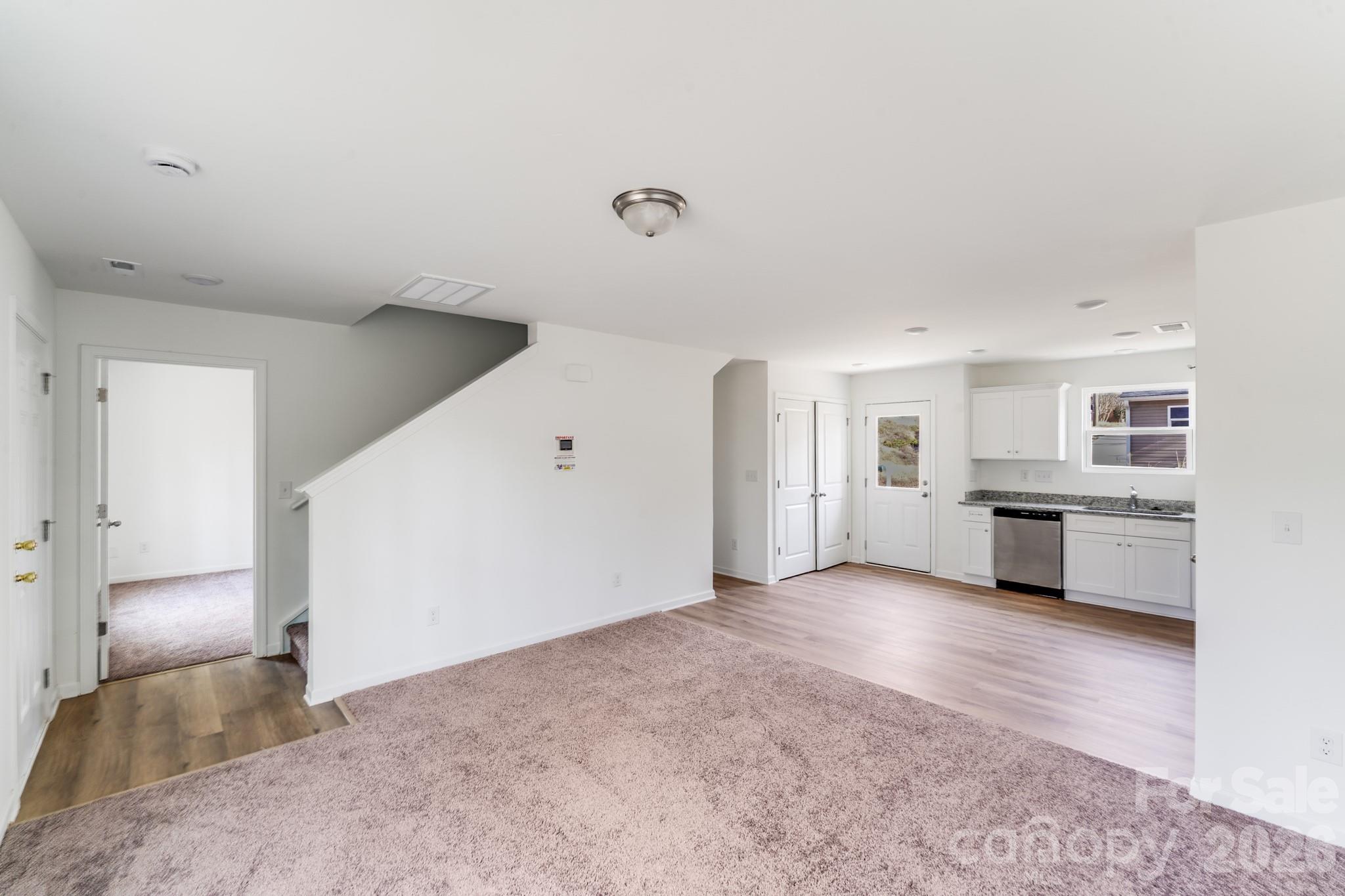 341 Buckelew Street Property Photo 9
