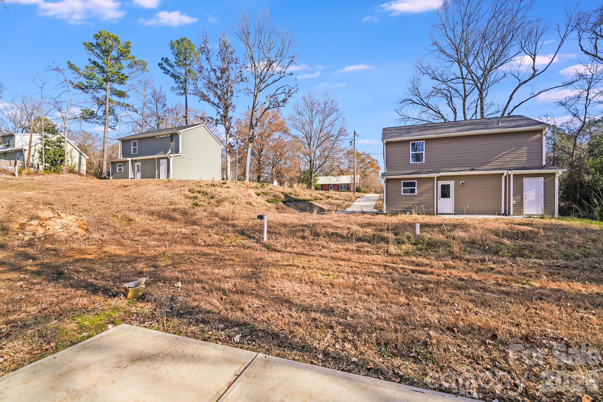 341 Buckelew Street Property Photo 19