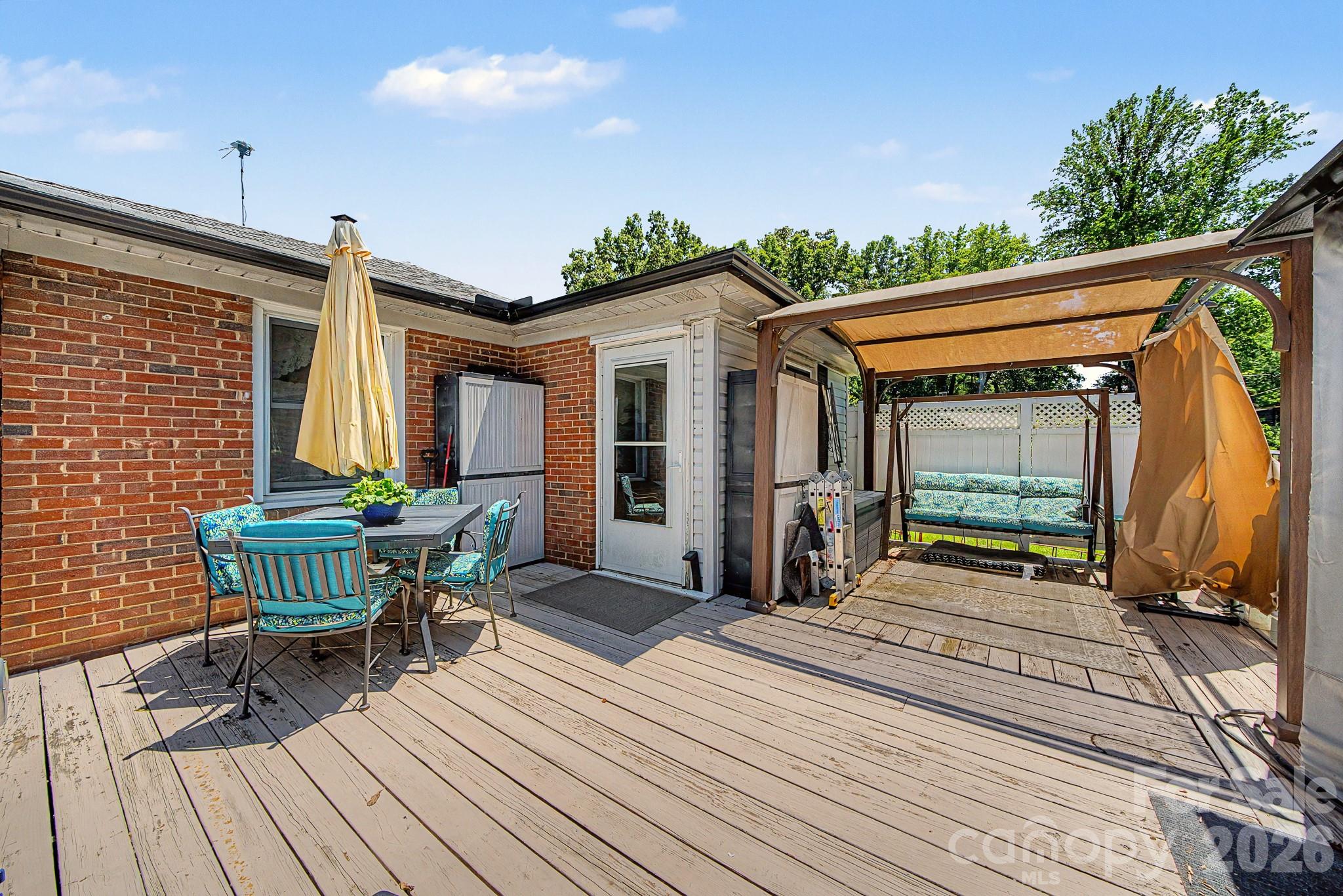 101 Charles Street Property Photo 28