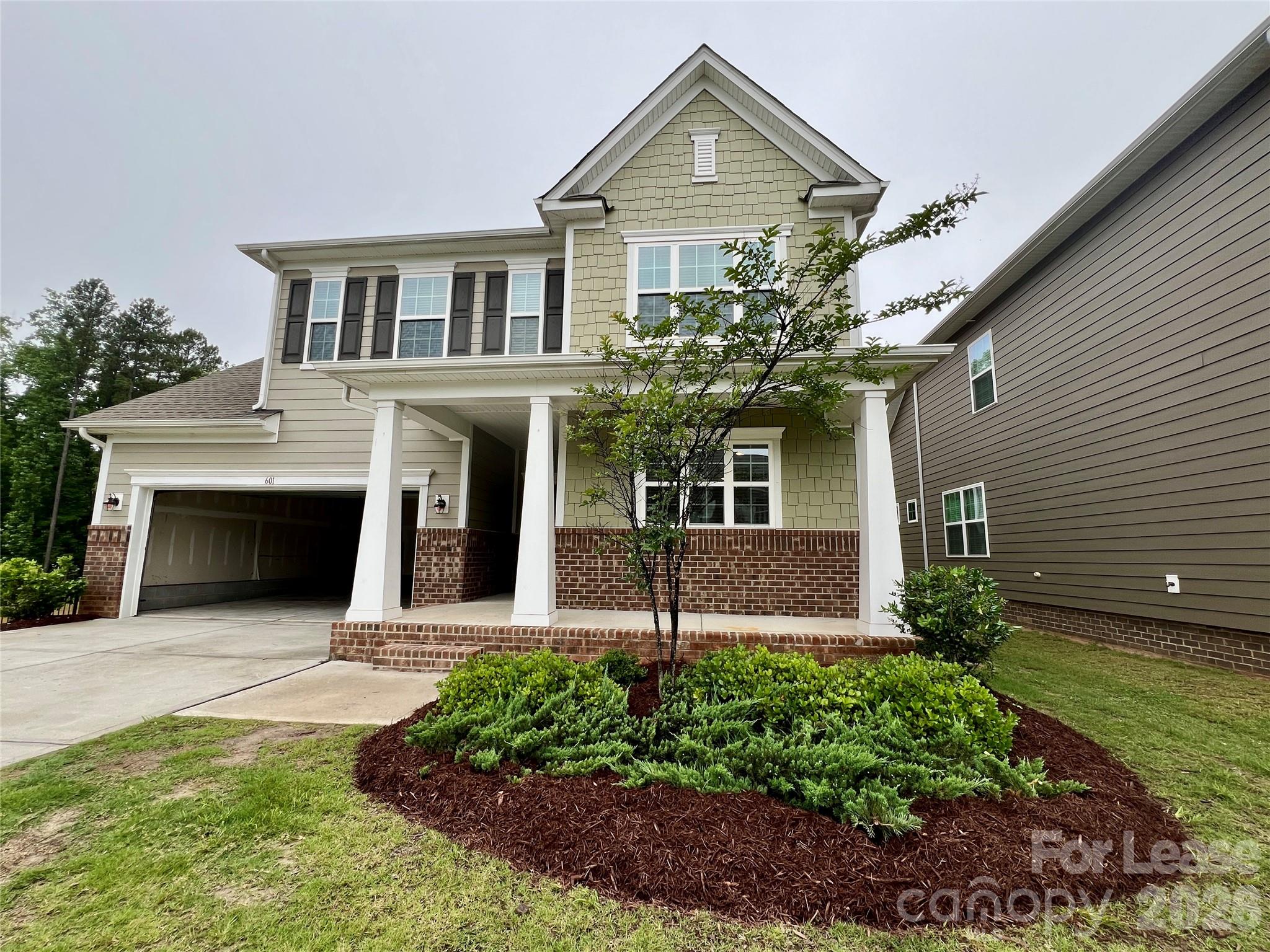 601 Deep River Way Property Photo 1
