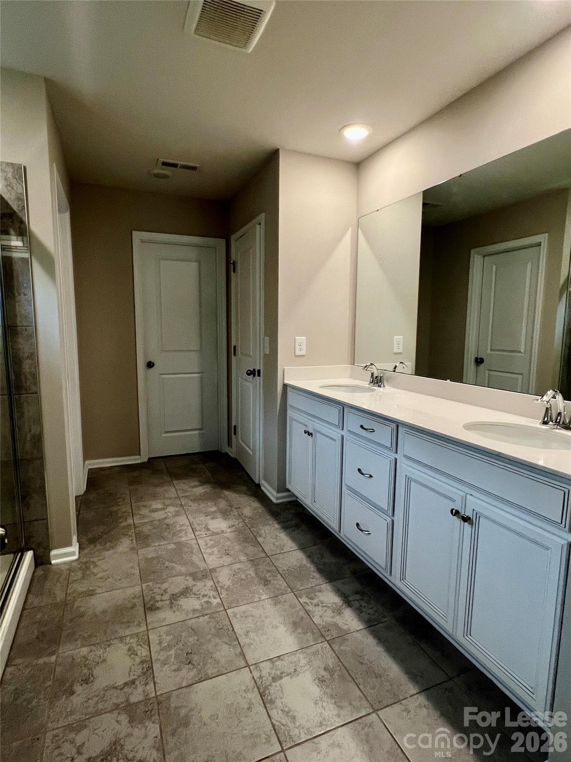 601 Deep River Way Property Photo 12