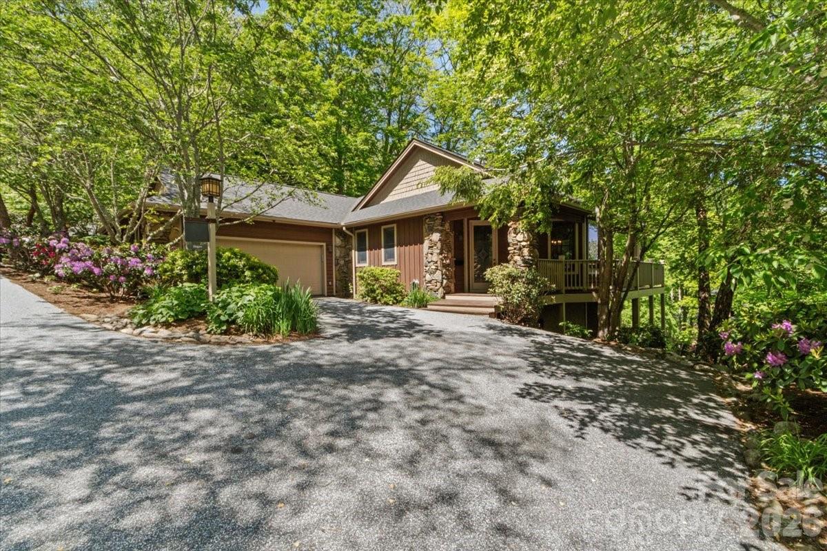 15 Ivy Point Lane Property Photo 1