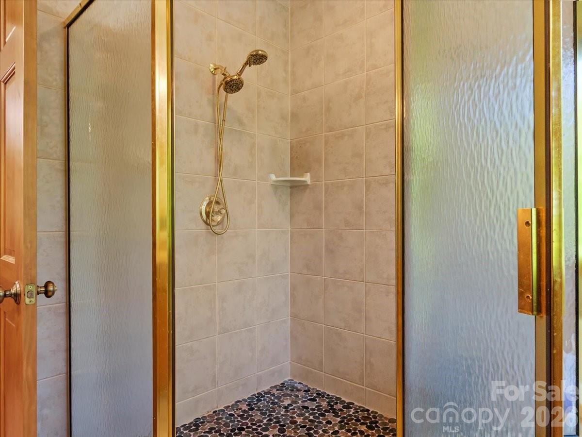 15 Ivy Point Lane Property Photo 27