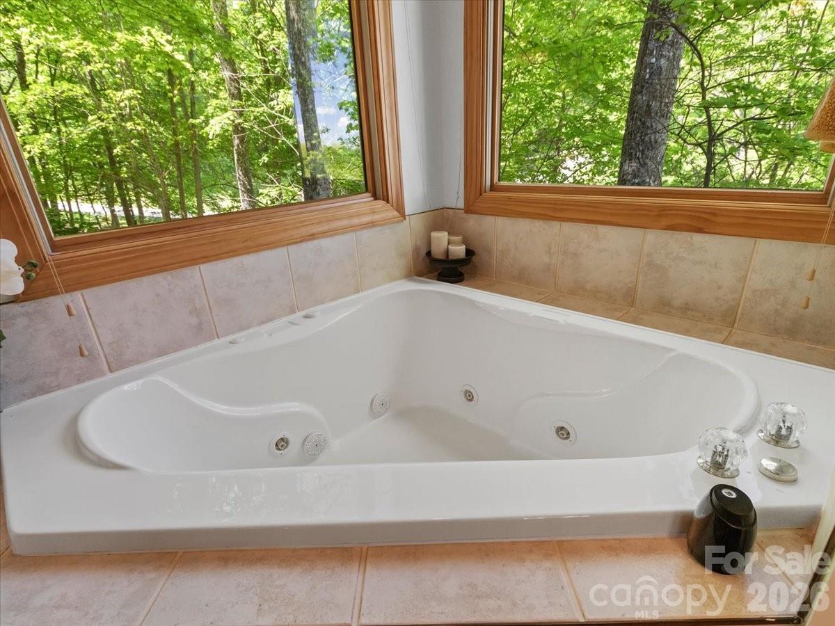 15 Ivy Point Lane Property Photo 28