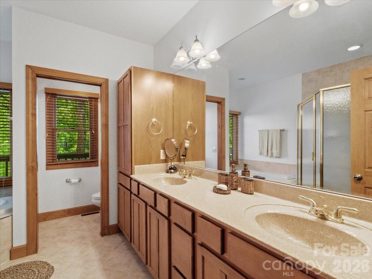 15 Ivy Point Lane Property Photo 44