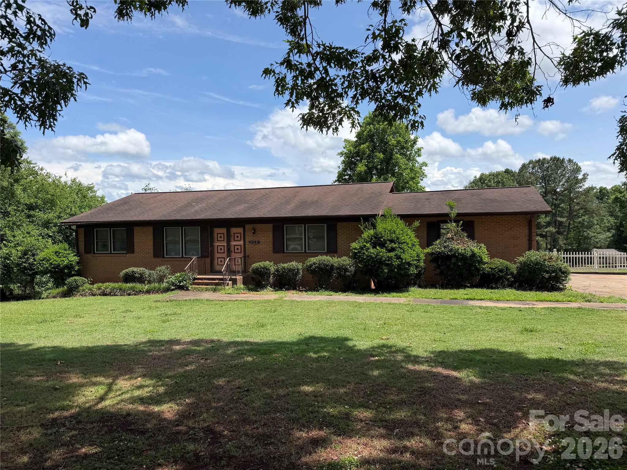 336 Bridges Road Property Photo 1