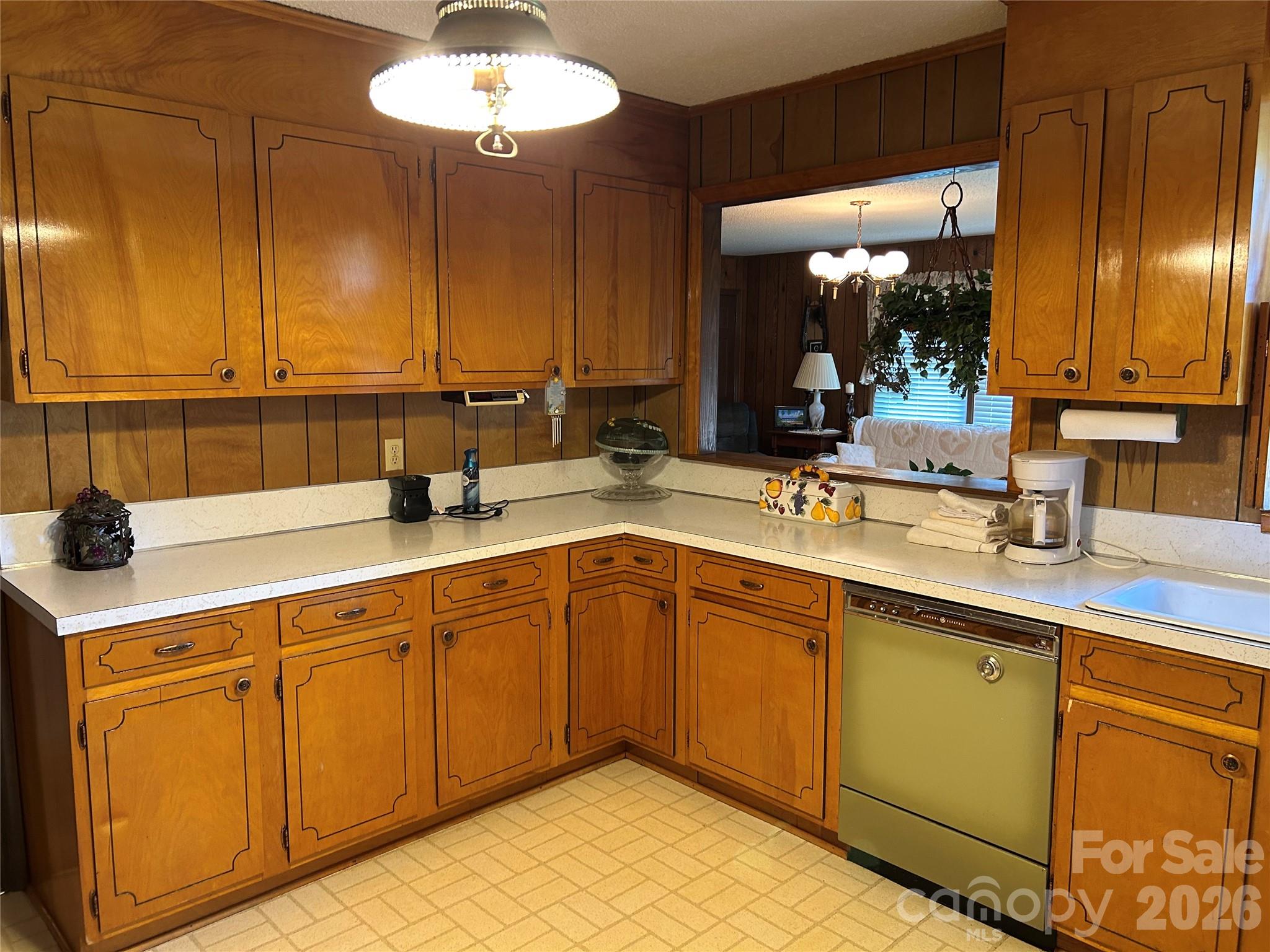 336 Bridges Road Property Photo 6